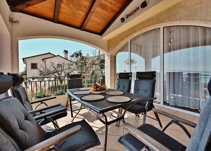 Petra Hills * 오파티아