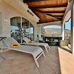 Apartment Petra Hills