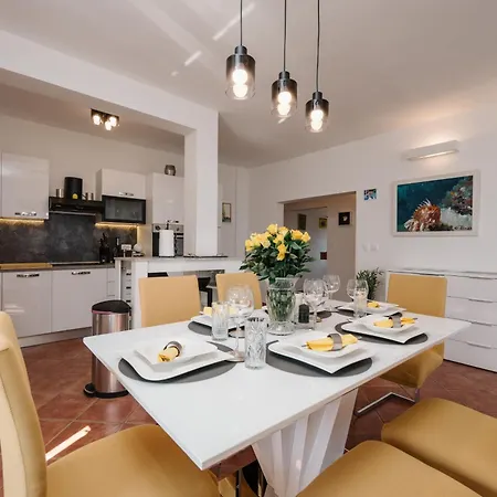 Appartement Petra Hills *