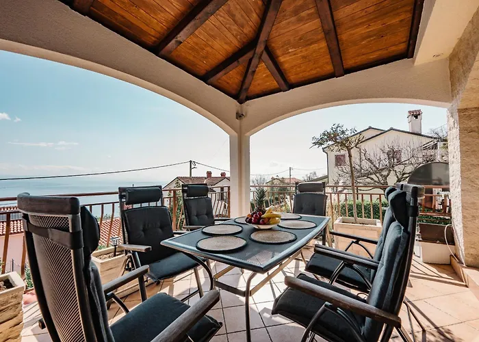 Petra Hills * Opatija