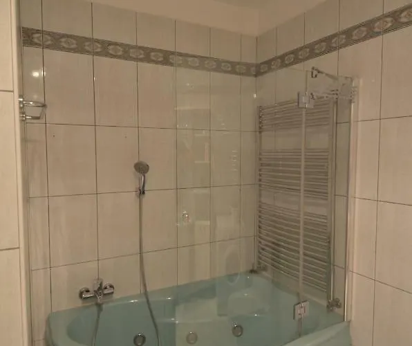 Petra Hills Apartman Abbázia